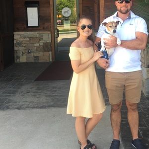 Off the shoulders mini dress!!